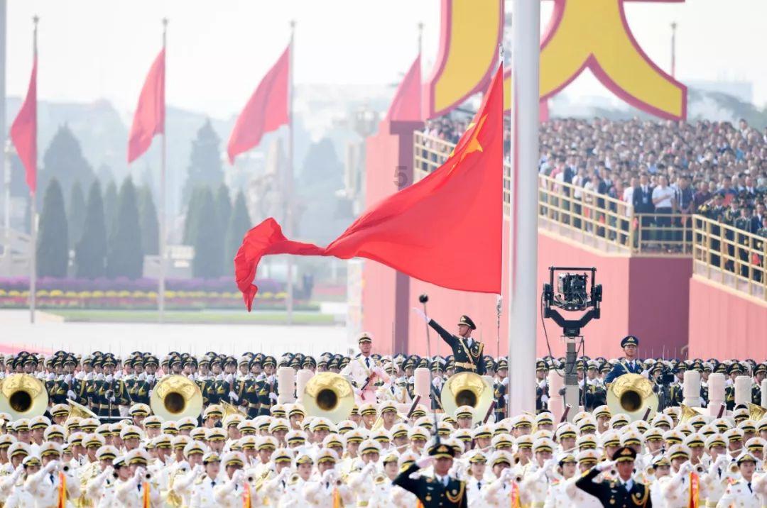 我是包建筑的，现在有的工人来几天就走了，怎么好记他们做了好久哦，可以在对多找几个人来上班不安？游戏画面