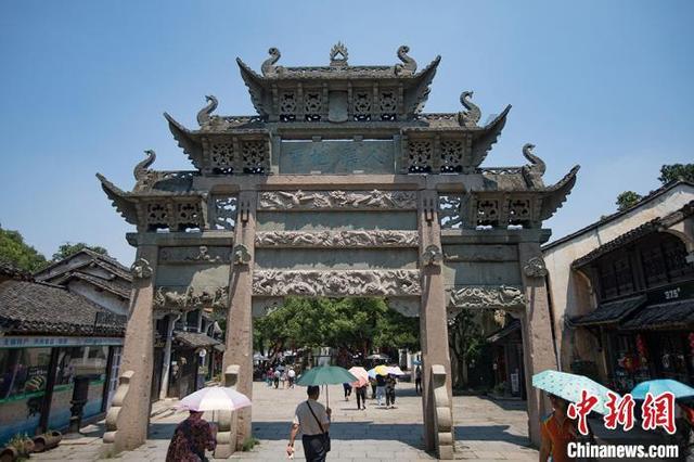 短视频“新春直播季”有啥新打法？