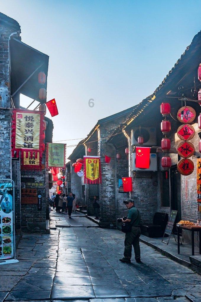 汇鸿集团(600981.SH)：2023年预亏8137万元到9765万元