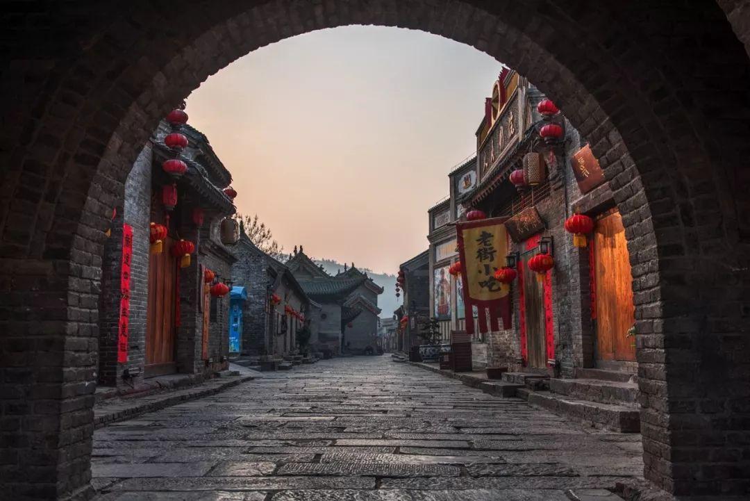 父亲帮女儿休学一年骑行中国，你觉得对孩子的未来有帮助吗？游戏画面