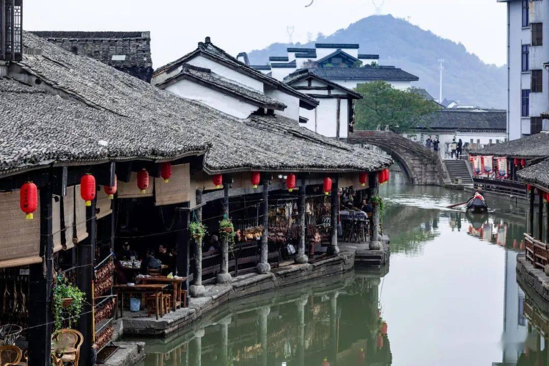 逃出上锁的现代房间8